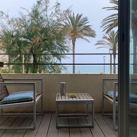 Fully Equipped Beachfront Studio In The Heart Of The City Center Bd Leclerc 昂蒂布 外观 照片