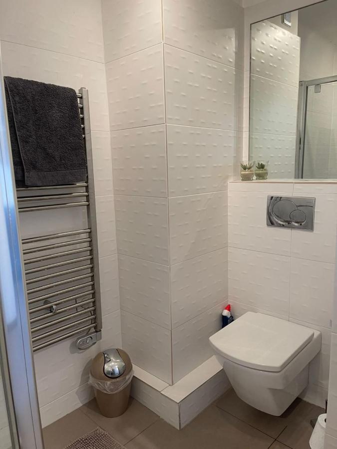 Fully Equipped Beachfront Studio In The Heart Of The City Center Bd Leclerc 昂蒂布 外观 照片